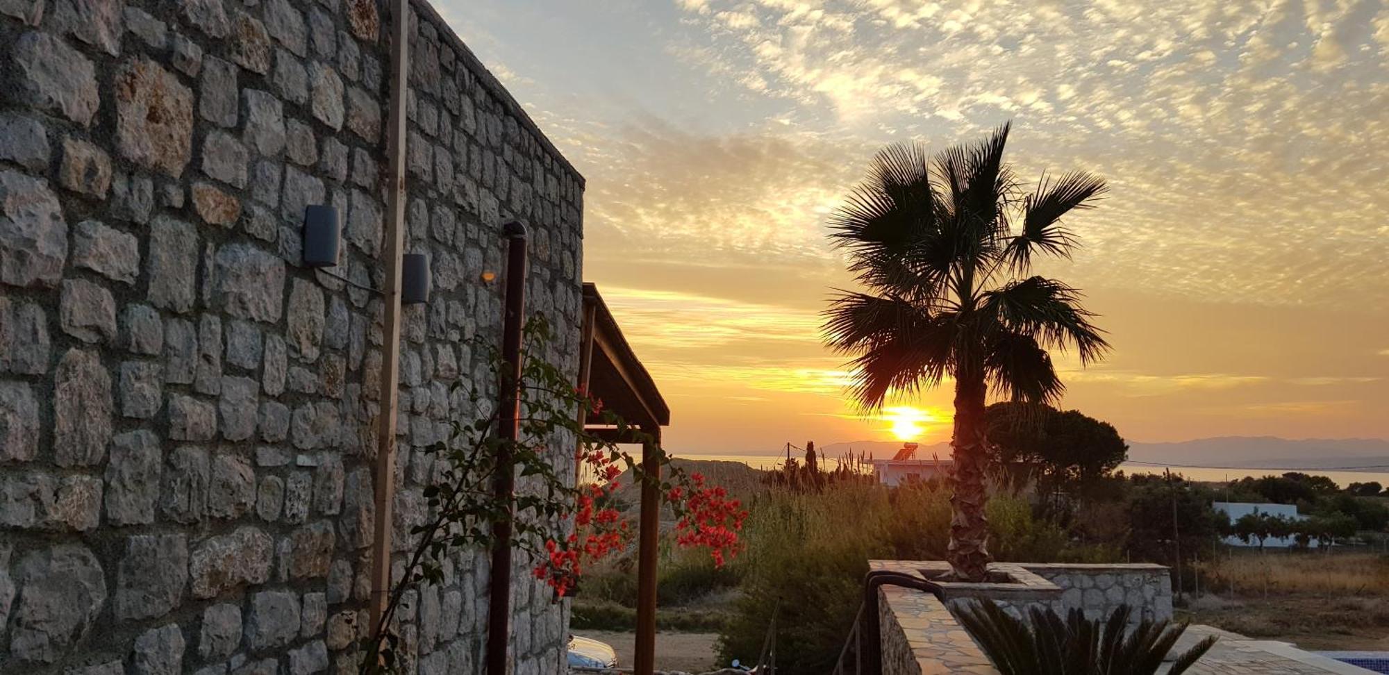 Villa Sealine Pefki  Номер фото