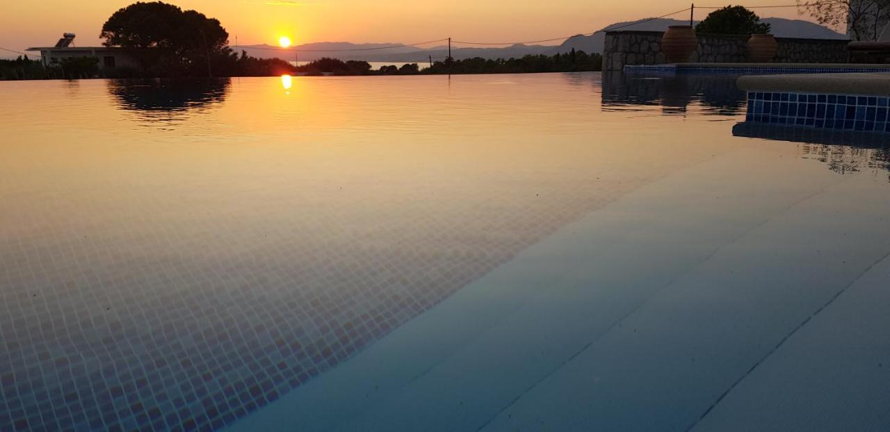 Villa Sealine Pefki  Екстер'єр фото
