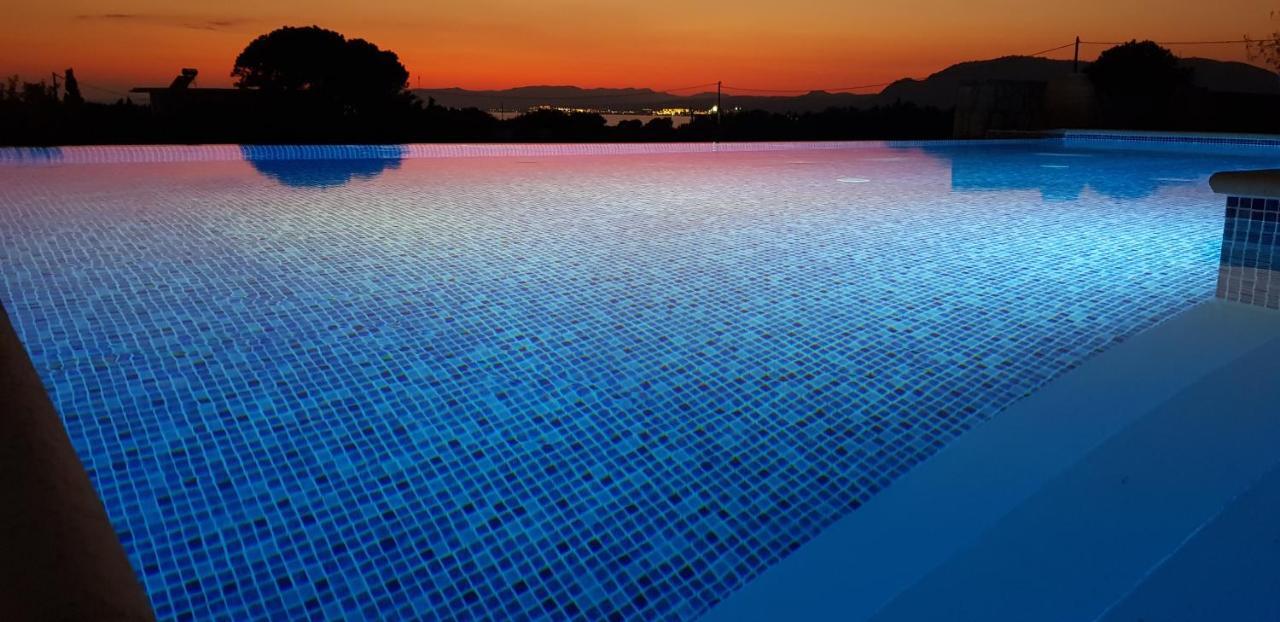 Villa Sealine Pefki  Екстер'єр фото